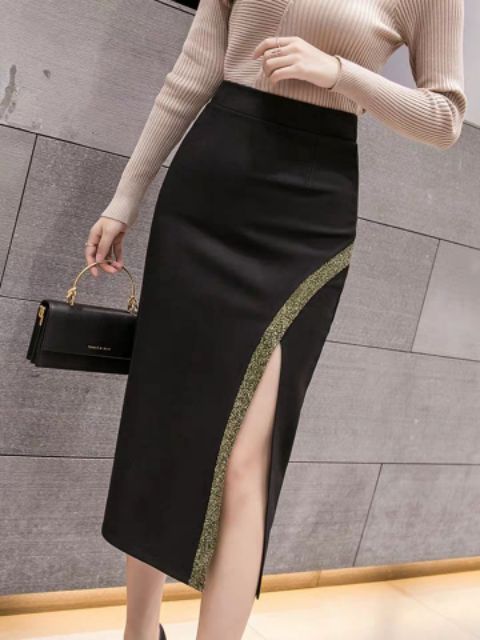 Chân váy đen xẻ phối nhũ