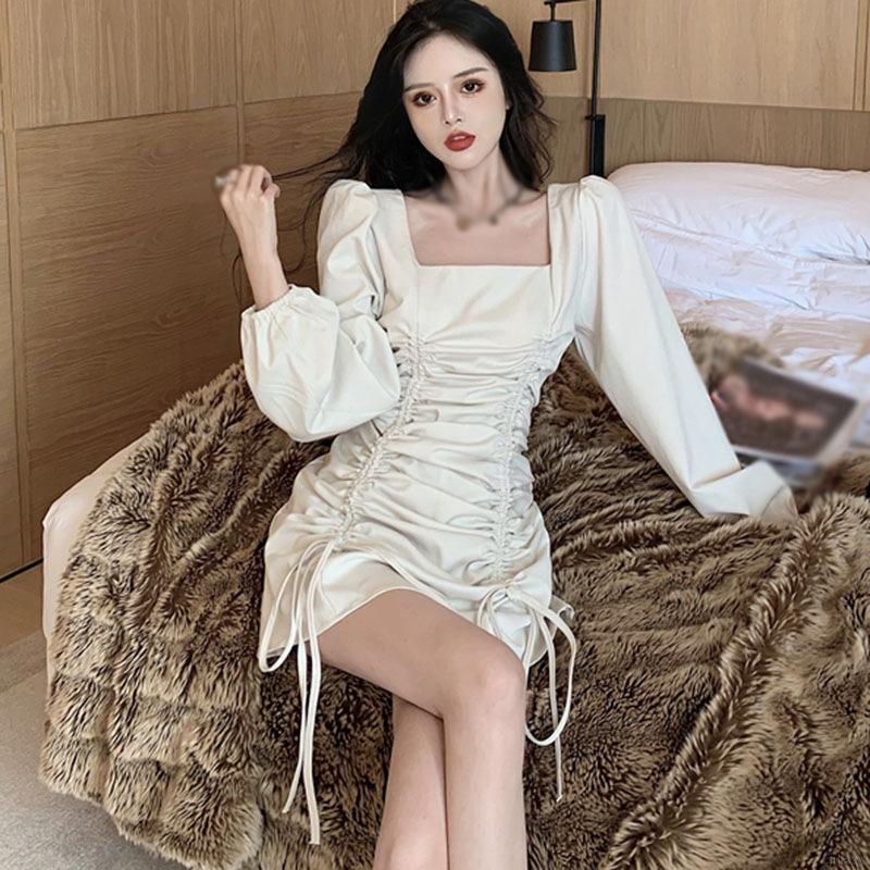 Đầm body nữ tay dài cổ vuông hợp thời trang quyến rũ