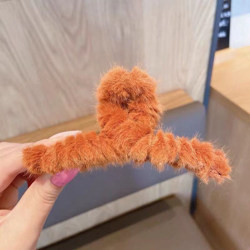 Cute velvet hair clip vintage style crab claw