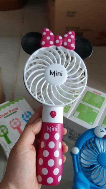 Quạt cầm tay mini 3 tốc độ hình chuột mickey cho bé yêu