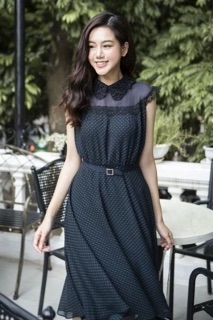 Đầm Elise chấm bi đai eo Size M newtag