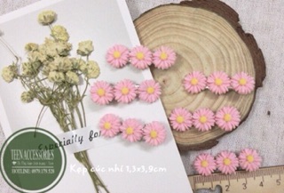 Kẹp tóc hoa cúc nhí 1,3x3,9cm (Cỡ bé)
