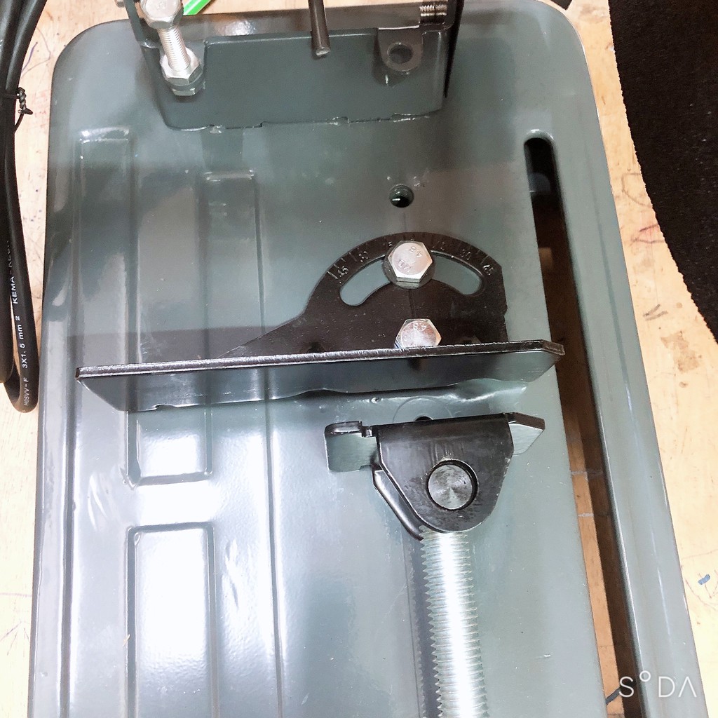 MÁY CẮT SẮT BÀN INGCO 2300W CO35538