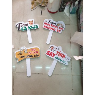 Hashtag Cầm Tay Chụp Hình Sinh Nhật