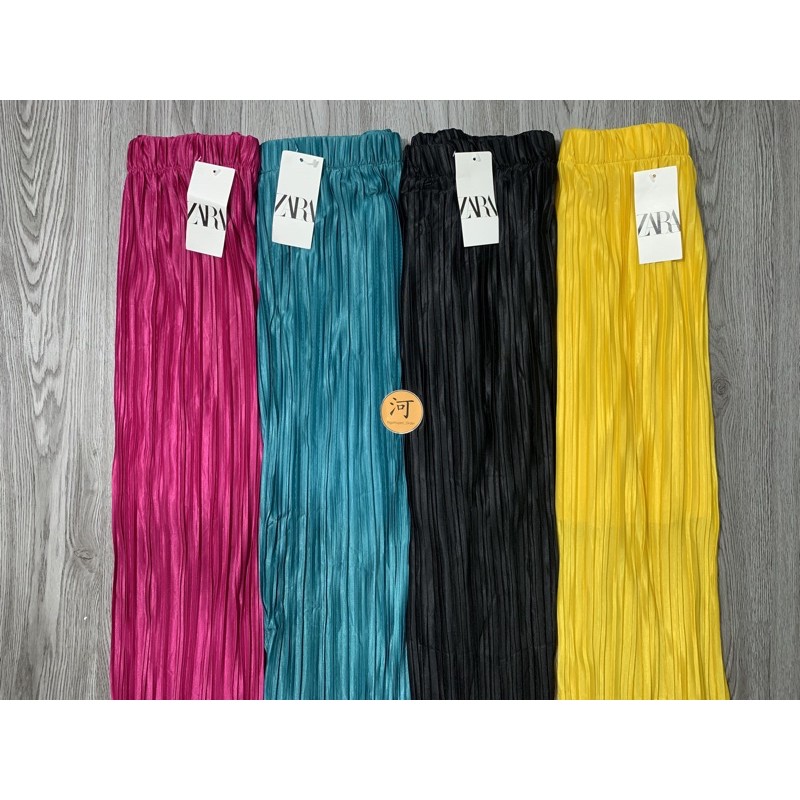 Chân váy xếp li có lớp lót | BigBuy360 - bigbuy360.vn