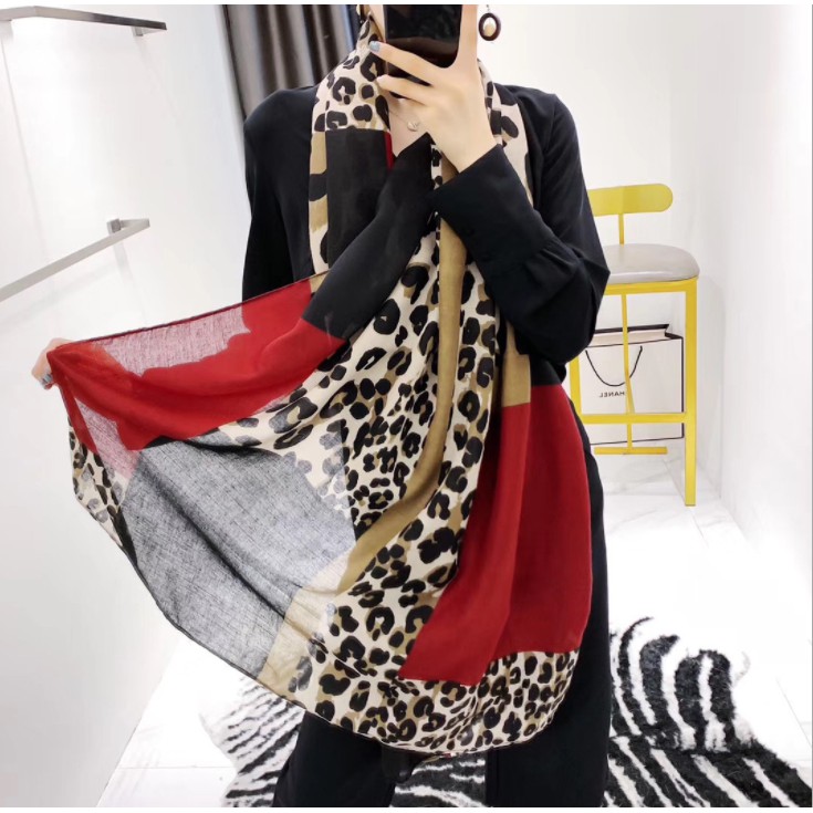 Khăn choàng đa năng bản to họa tiết da báo ấn tượng SKC58