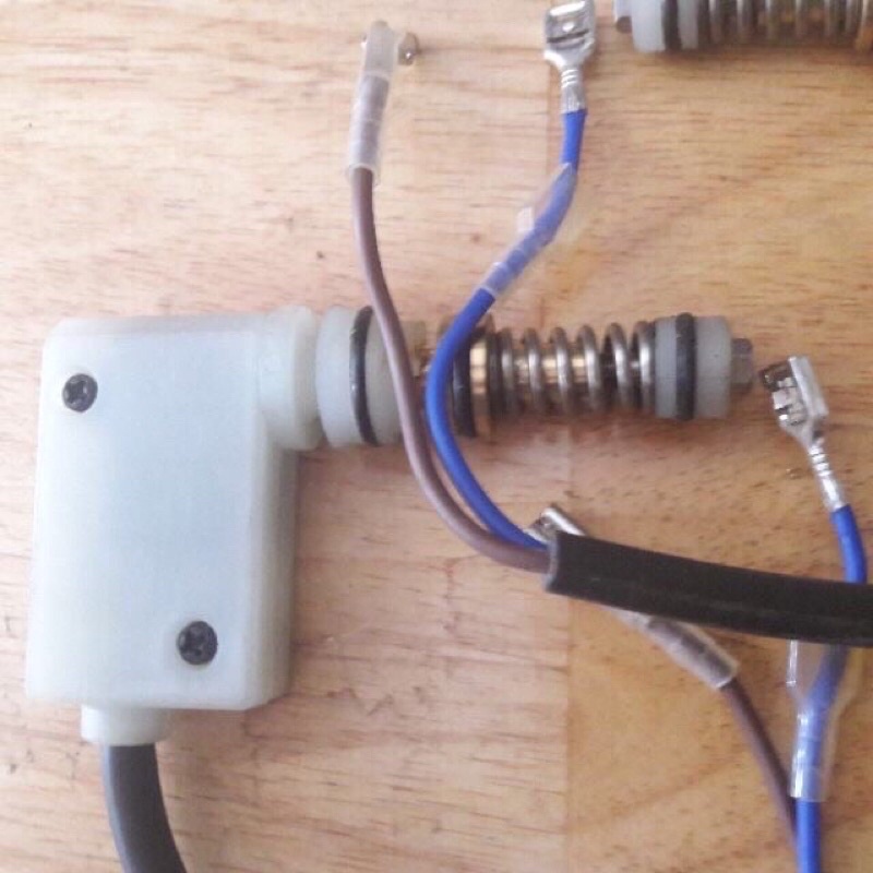 Rơ le vuông cho máy rửa xe