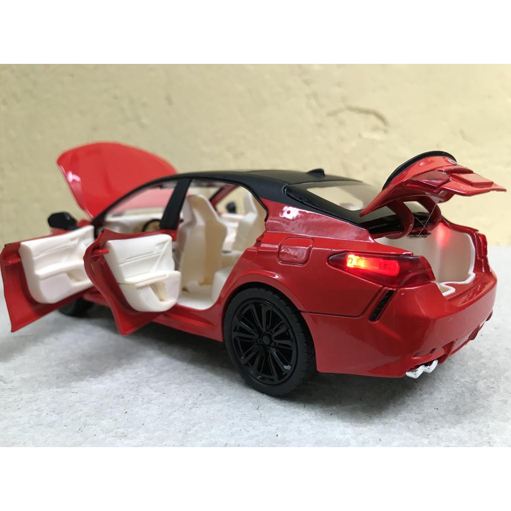 Mô hình xe ô tô TOYOTA CAMRY 2021 1:24
