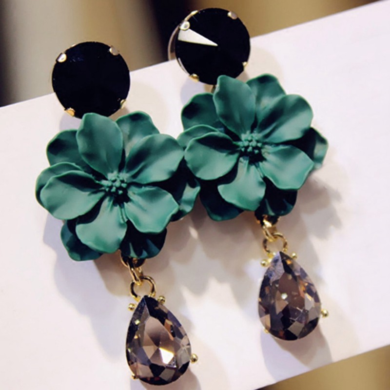 Khuyên tai nữ hình nhẫn đính đá phong cách vintage