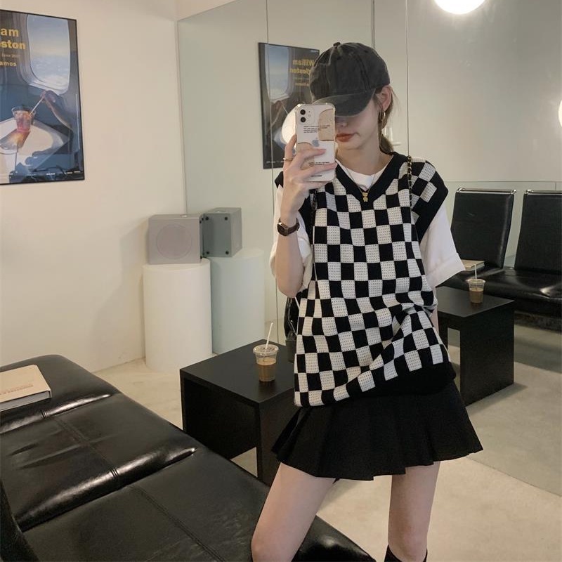 Áo Len Không Tay Cổ Chữ V Form Rộng Họa Tiết Sọc Caro Thiết Kế Mới Thời Trang Theo Phong Cách Hàn Quốc Cho Nữ