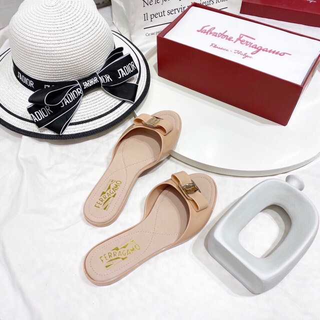 Dép lê svt nhựa dẻo fullbox