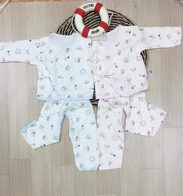 Combo 4 bộ sơ sinh quảng châu cho bé