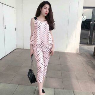 Bộ đồ mặc nhà chấm bi