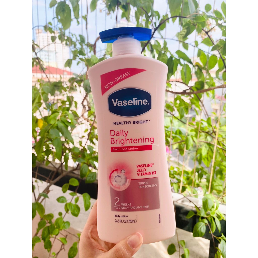 Sữa Dưỡng Thể Vaseline daily brightening 725ml