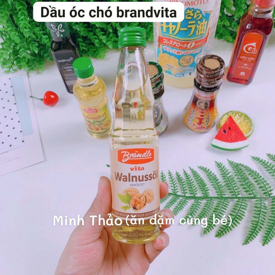 Các loại dầu ăn dặm cho bé [dầu oliu, dầu óc chó, dầu mè, phô mai rắc, bột chùm ngây, bột cải kale sấy lạnh]