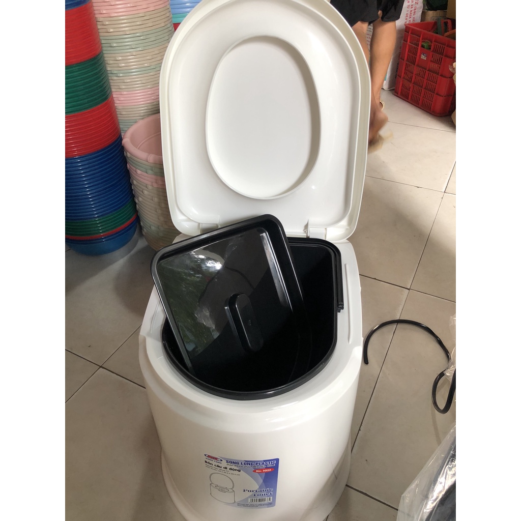 Bô vệ sinh cho người già/người bệnh, bồn cầu di động bằng nhựa cao cấp có viền cao su nhựa SongLong bảo hàng 1 năm