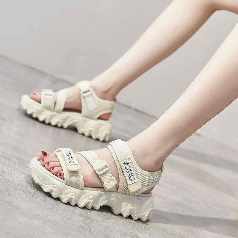 Giày sandal nữ đế cao cá tính MWC NUSD- 2828