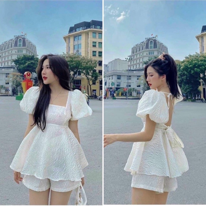 Sẵn áo hở lưng