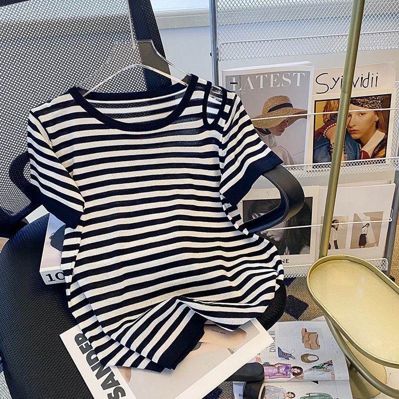 Áo Sơ Mi Tay Ngắn Cổ Chữ v Thiết Kế Ba Hàng Nút Thời Trang Mới Cho Nữ