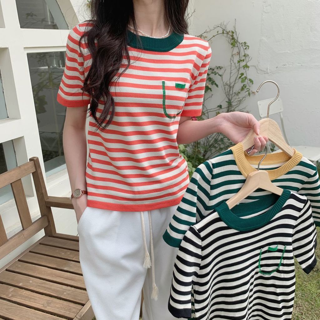 Áo Sweater Dệt Kim Phối Màu Tương Phản Có Túi Nhỏ Họa Tiết Kẻ Sọc Màu Tương Phản Phong Cách Hàn Quốc Mới