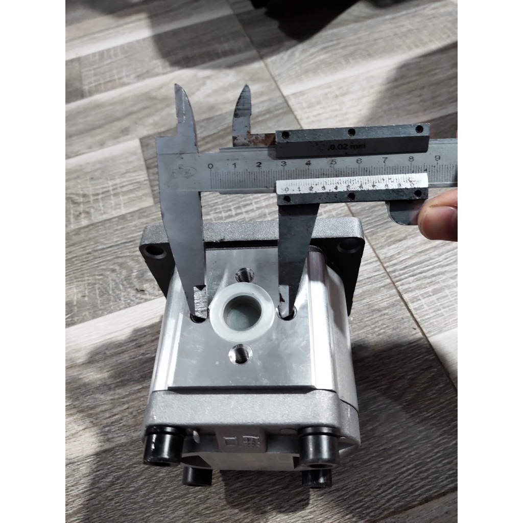 Bơm ben 316 cá ngắn hoặc then