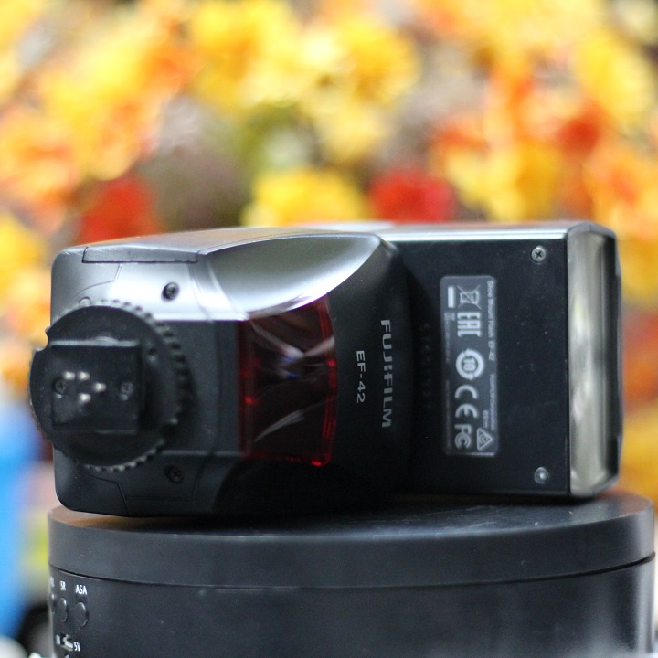 Đèn flash EF42 Fujifilm