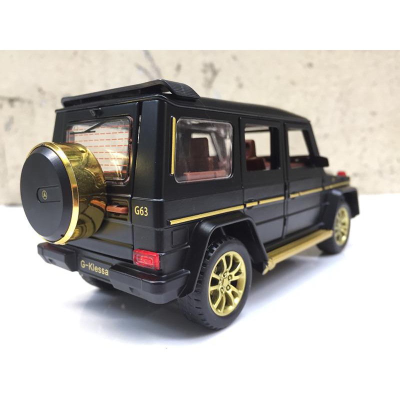 Mô hình xe ô tô Mercedes G63 Klessa 1:32