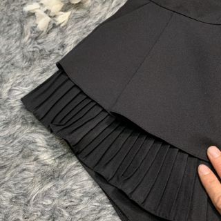 Quần váy kiểu xếp ly