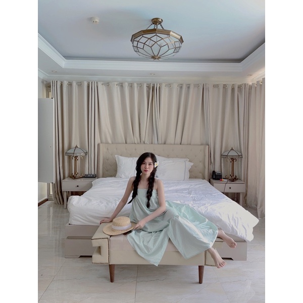 Thanh lý: Đầm xanh bạc hà Ngọc Trinh