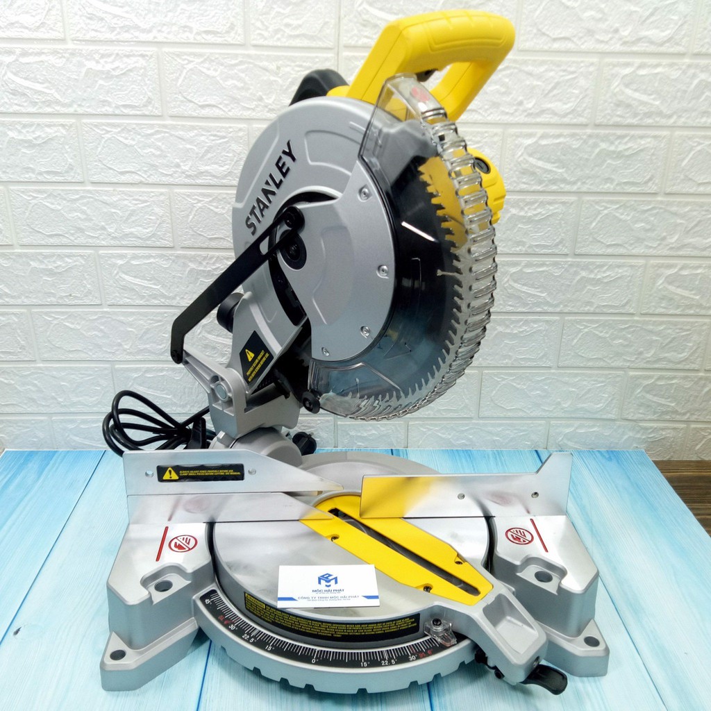 CHÍNH HÃNG - Máy cắt đa góc dùng đĩa 255mm 1650W Stanley SM16