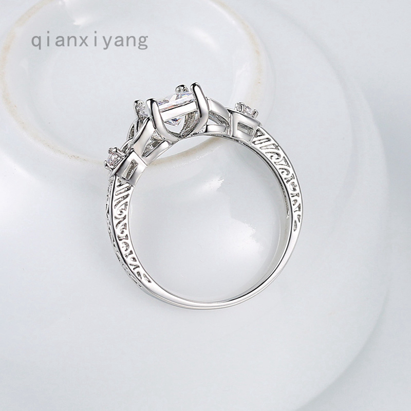 Nhẫn đính hôn bằng bạc đính đá zirconia 1.2ct