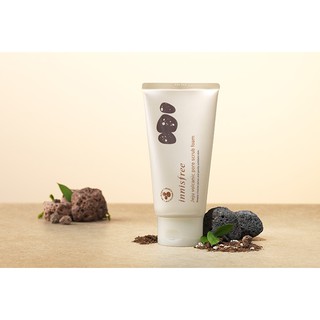 Sữa rửa mặt tẩy Tế Bào Chết Tro Núi Lửa Innisfree Volcanic Pore Scrub Foam (150ml)