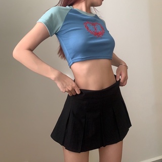 ERRORIST Heart Logo Raglan - Áo croptop thêu hình trái tim năng động