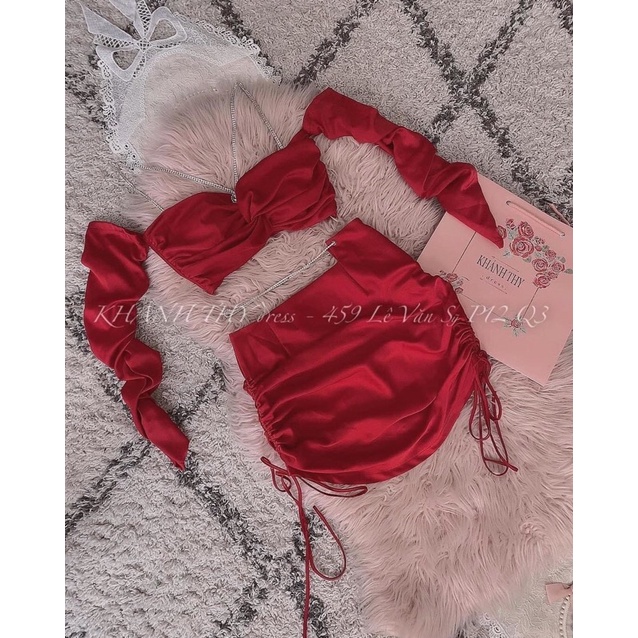 Set áo trễ vai kết đá + Chân váy rút dây