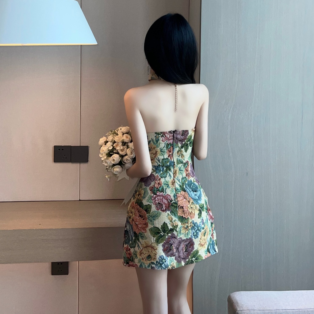 Đầm Ôm Cổ Yếm In Họa Tiết Kim Loại Gợi Cảm