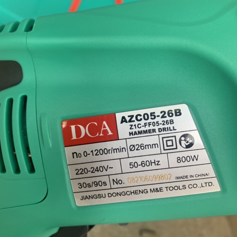 Máy khoan bê tông DCA AZC05-26B công suất 800W khoan bê tông 3 chức năng