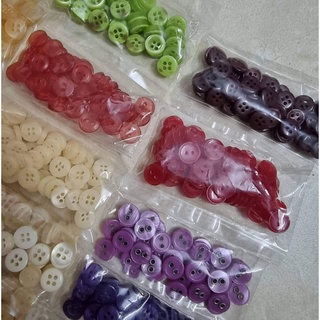 Cúc áo sơ mi màu gói 10 gam ( đường kính từ 0,9 cm đến 1,2 cm )
