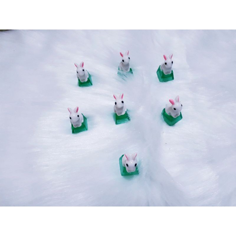 Keycap thỏ trắng trang trí bàn phím gaming