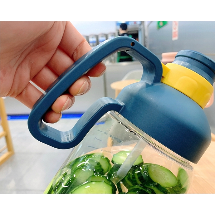Ready stock Japanese water cup Male Large Capacity Shatterproof Plastic Cup Sports outdoor female scale kettle Portable Kettle Space Cup Large capacity 1800ml plastic pot