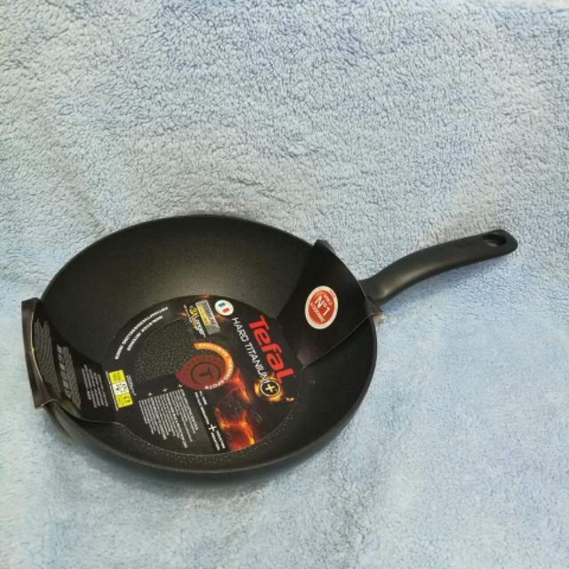 CHẢO SÂU TEFAL HARD TITANIUM 28CM - MADE IN FRANCE