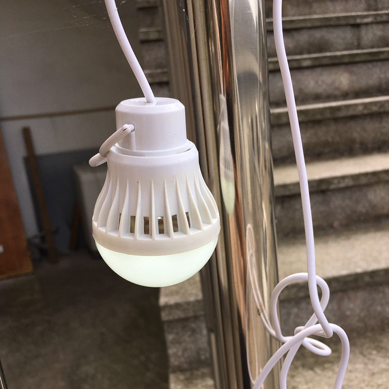 Đèn LED sạc USB siêu sáng khẩn cấp kích thước cầm tay dùng treo lều