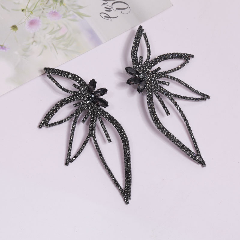 1 Đôi Bông Tai Hình Hoa Lá Đính Đá Thời Trang Nhiều Màu 10.5x5cm