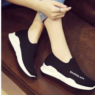 Giày sneaker nữ