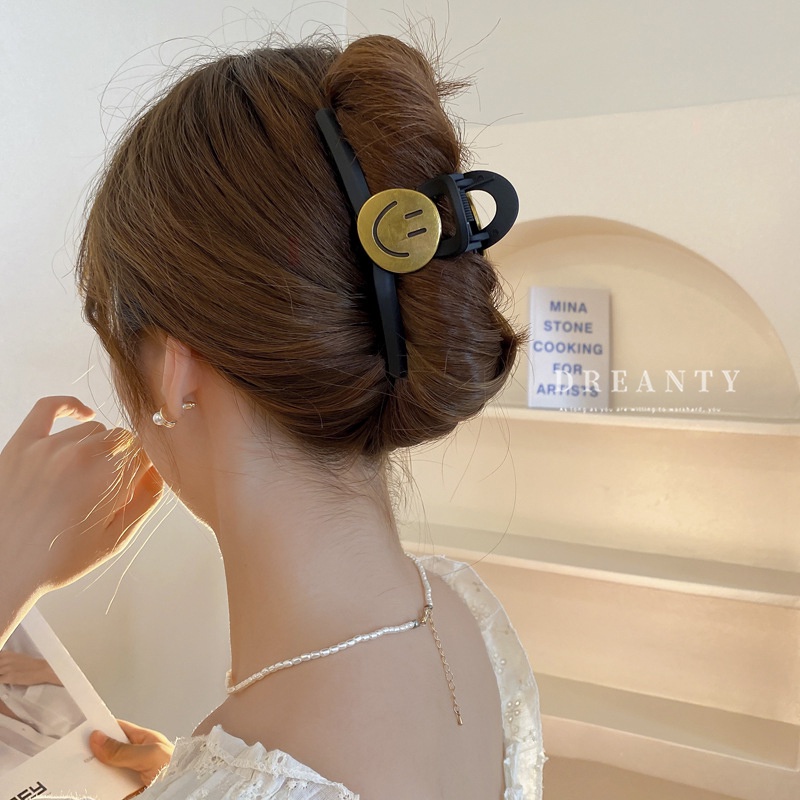 Kẹp Tóc Hình Hoa / Mặt Cười / Cá Mập Phong Cách Retro Hàn Quốc