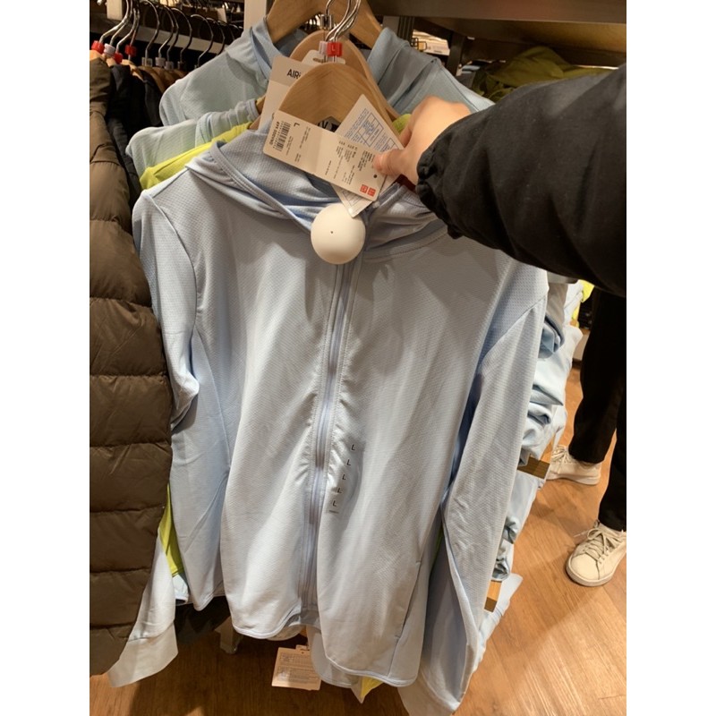 Áo chống nắng AIRISM UNI CHÍNH HÃNG chất mát thấm mồ hôi SĂN SALE | BigBuy360 - bigbuy360.vn