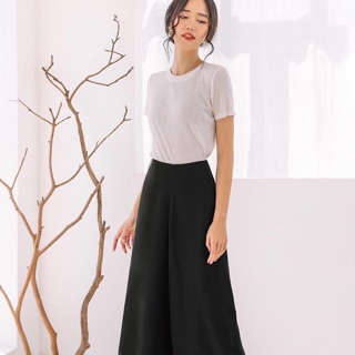 Quần Ménora ống rộng Vnxk xịn