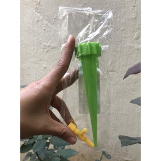 Đầu tưới cây nhỏ giọt thông minh