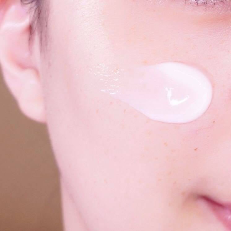 Kem dưỡng Etude house moistful collagen