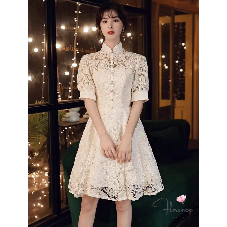 Váy Ren Họa Tiết Thiết Kế Hoa To Dáng Chữ A Đính Khuy Ngọc Trai Sang Chảnh Shop_Hương
