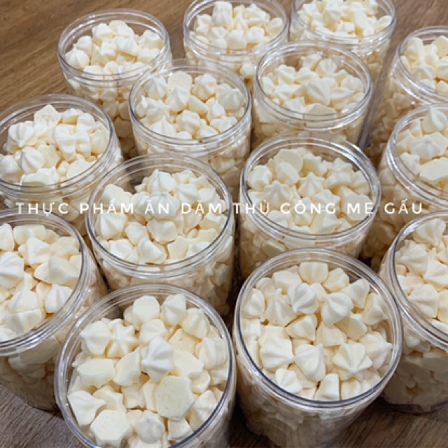 Bánh sữa chua lòng trắng trứng Made by Mẹ Gấu